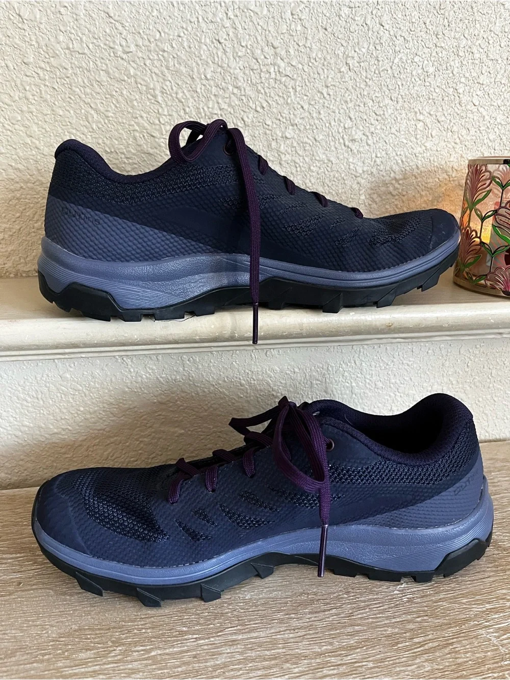 Salomon OUTline Low Hiking Shoes Women's Size 8‎